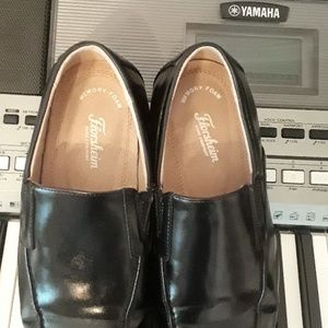 Boy's dress shoe